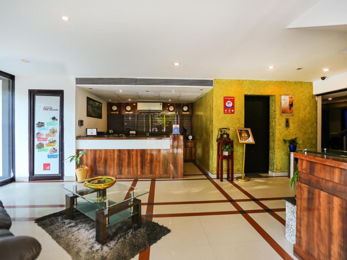 Treebo Trend Time Square Marine Drive Hotel Kochi Bagian luar foto
