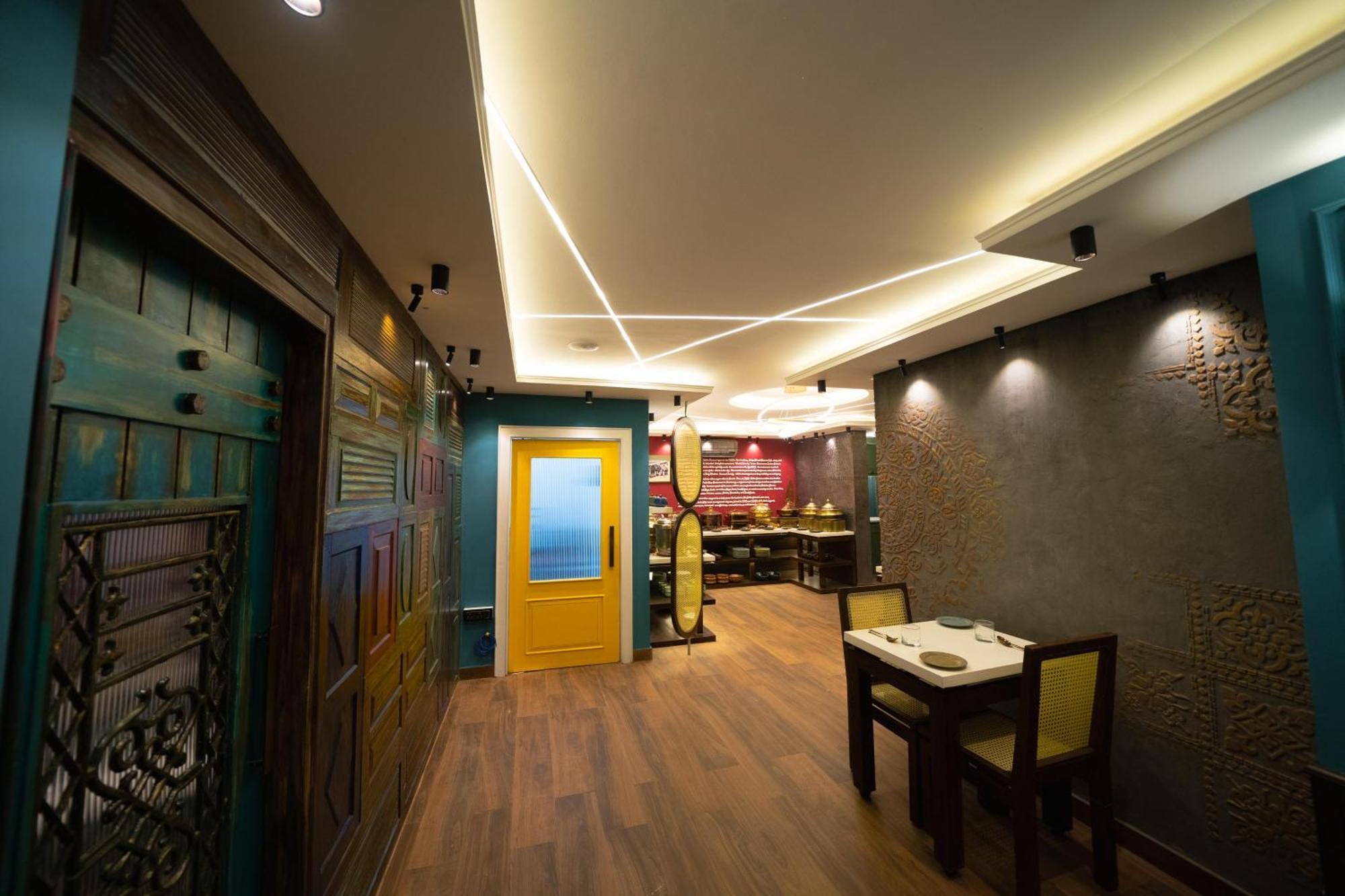 Treebo Trend Time Square Marine Drive Hotel Kochi Bagian luar foto